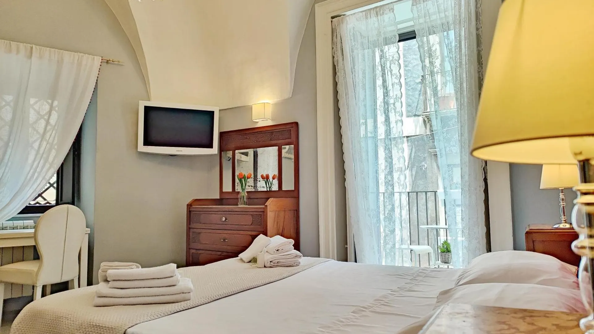 Appartamento Esclusivo Con Vista Duomo E 5 Balconi Catânia Apartamento