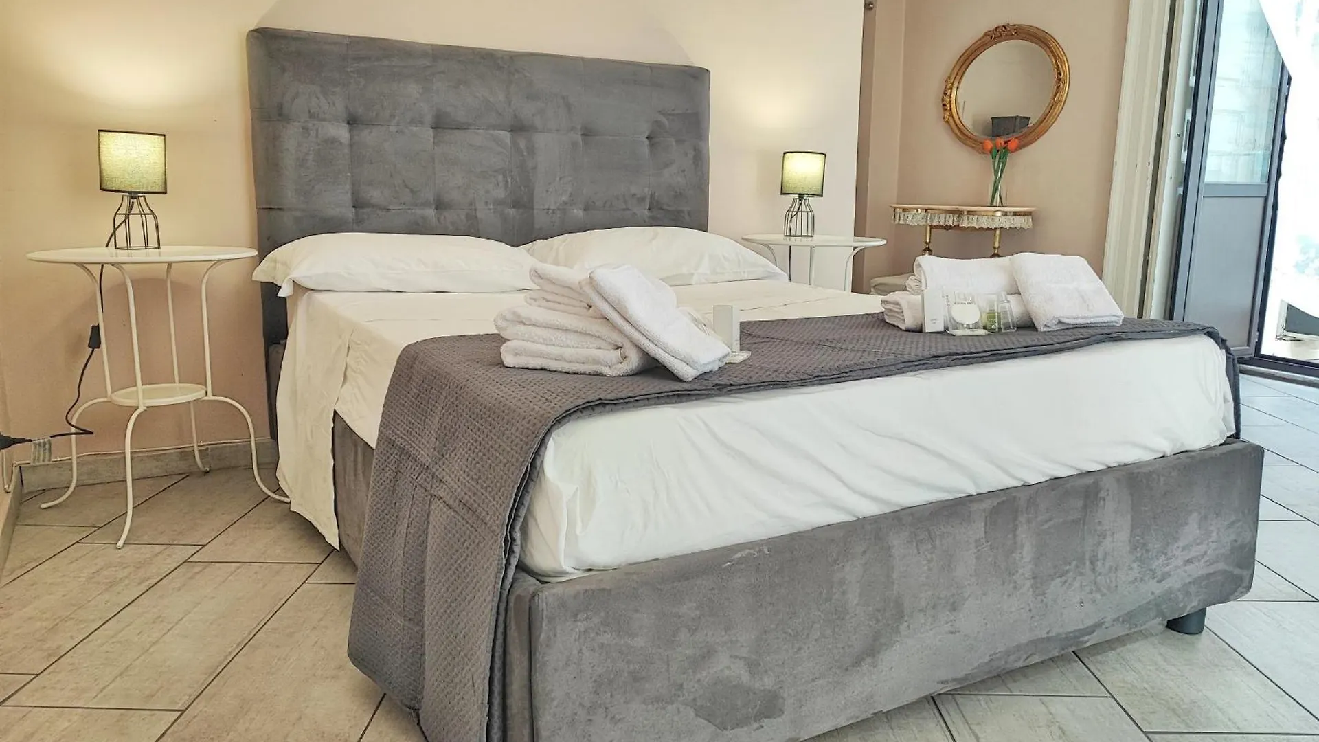 Apartamento Appartamento Esclusivo Con Vista Duomo E 5 Balconi Catânia Itália